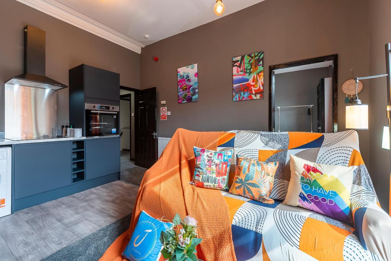 Art-Filled Bohemian 1 Bedroom Apt 2 Beds Colourful Praise Inn Apartment Kingston upon Hull Esterno foto